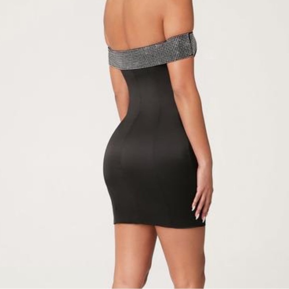 MESHKI NWT Black Rhinestone Justina Off The Shoulder Diamante Mini Dress Sz M - Picture 3 of 12